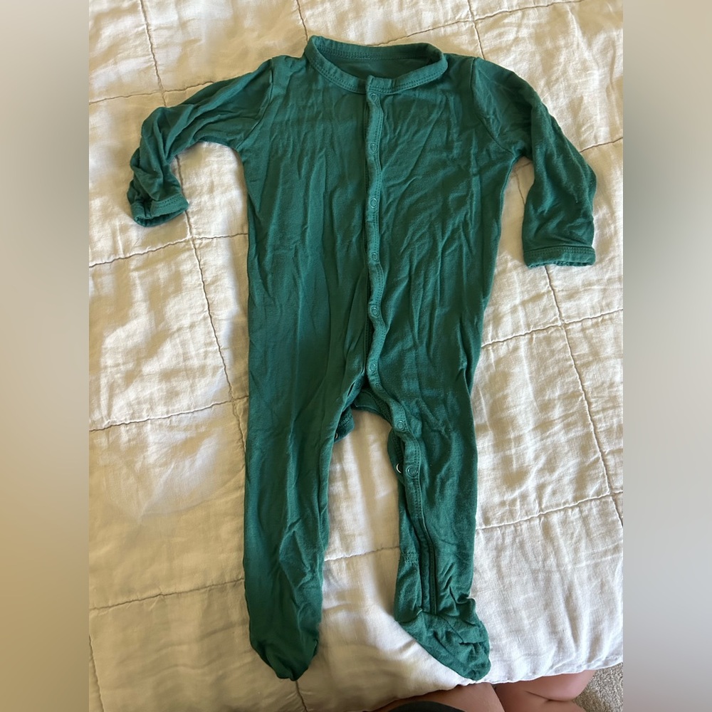 Kyte Baby Green Onesie 3-6 months